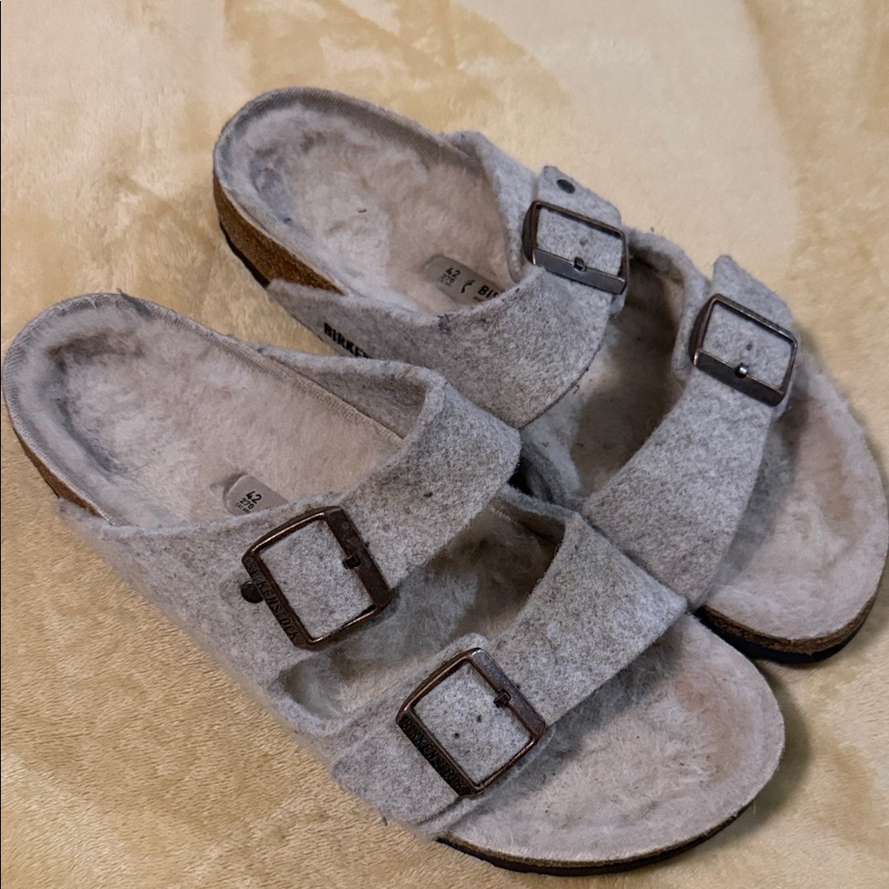 Gray Fuzzy Buckle Sandals